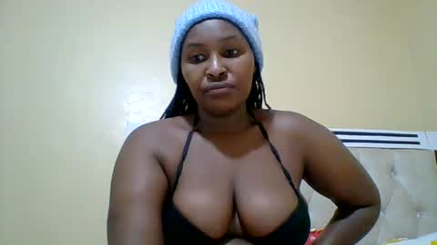 Snapshot of smartqueen1 chatting on 07/01/26, 12:56 Katerina online show from 07/01/26, 12:56