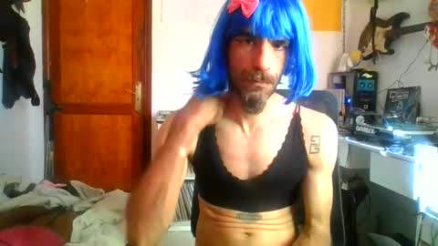 Snapshot of smile3555 chatting on 12/18/25, 10:43 willy online show from 12/18/25, 10:43