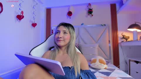 smile__1 online show from 12/29/24, 10:47