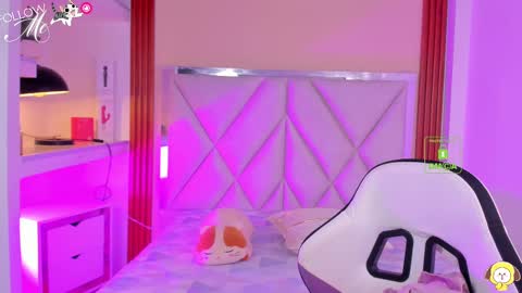 smile__1 online show from 09/16/25, 06:42