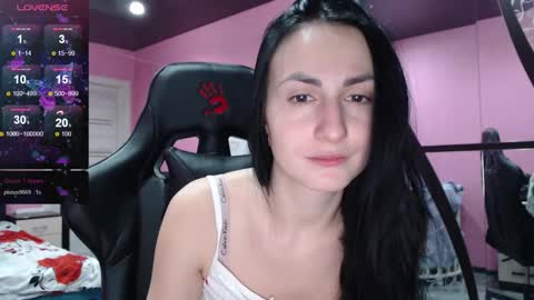 Snapshot of smile_cute_fox chatting on 11/21/25, 01:10 smile_cute_fox online show from 11/21/25, 01:10