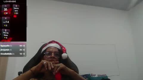 Snapshot of smilet_milf chatting on 12/21/24, 02:58 Smileth online show from 12/21/24, 02:58