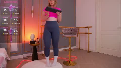 Mia online show from 03/06/25, 11:58