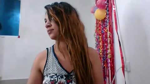 Snapshot of smileycherry chatting on 12/31/24, 03:23 smileycherry online show from 12/31/24, 03:23