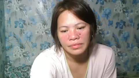 Snapshot of smilinglady27 chatting on 11/21/25, 12:10 smilinglady27 online show from 11/21/25, 12:10