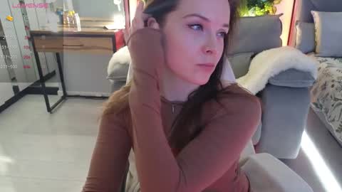 Snapshot of smilym chatting on 11/10/25, 09:36 smilym online show from 11/10/25, 09:36