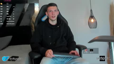 Snapshot of smitgrey chatting on 01/13/26, 08:58 SMIT online show from 01/13/26, 08:58