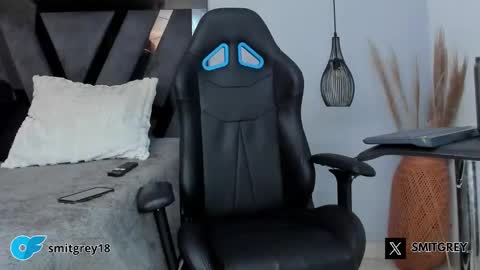 Snapshot of smitgrey chatting on 03/05/26, 05:47 SMIT online show from 03/05/26, 05:47