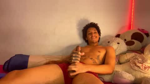 Snapshot of smith_kiki66 chatting on 06/10/26, 05:23 smith_kiki66 online show from 06/10/26, 05:23