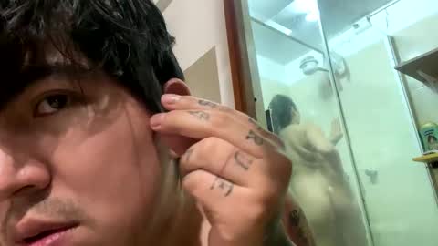 Snapshot of smith_y_ladyagatha chatting on 02/22/25, 01:00 smith_y_ladyagatha online show from 02/22/25, 01:00