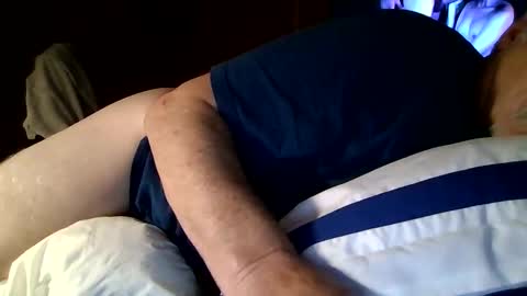 smittytom764923 online show from 10/27/25, 02:26