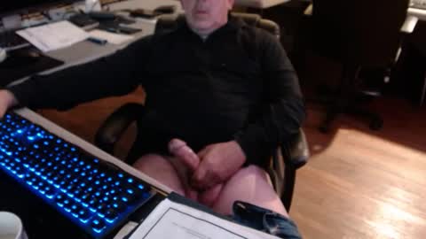 Snapshot of smly chatting on 11/07/25, 12:21 smly online show from 11/07/25, 12:21