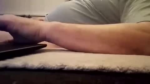 Snapshot of smokefetishman500 chatting on 02/24/26, 08:29 smokefetishman500 online show from 02/24/26, 08:29