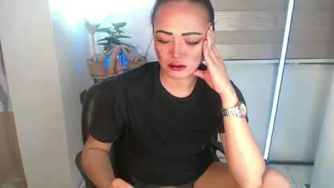 Amanda online show from 02/11/25, 11:01