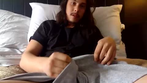 Snapshot of smokestar1991 chatting on 03/18/26, 02:42 SmokeStar online show from 03/18/26, 02:42