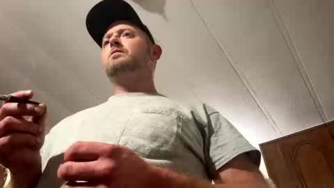 Snapshot of smokeymt420 chatting on 11/23/25, 05:18 smokeymt420 online show from 11/23/25, 05:18