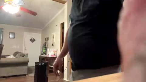 Snapshot of smokeymt420 chatting on 01/06/26, 05:00 smokeymt420 online show from 01/06/26, 05:00