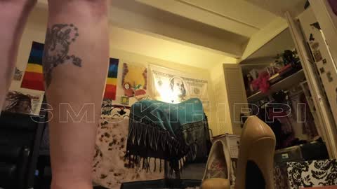 Snapshot of smokihippi chatting on 01/03/25, 05:28 Big Dawg online show from 01/03/25, 05:28