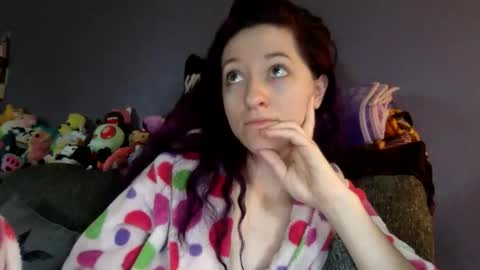 Snapshot of smokinsailorscout chatting on 11/18/25, 06:34 smokinsailorscout online show from 11/18/25, 06:34