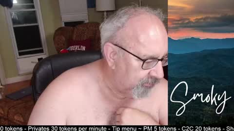 Snapshot of smokymountanman chatting on 04/22/26, 01:19 smokymountanman online show from 04/22/26, 01:19