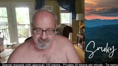 Snapshot of smokymountanman chatting on 07/11/26, 09:38 smokymountanman online show from 07/11/26, 09:38