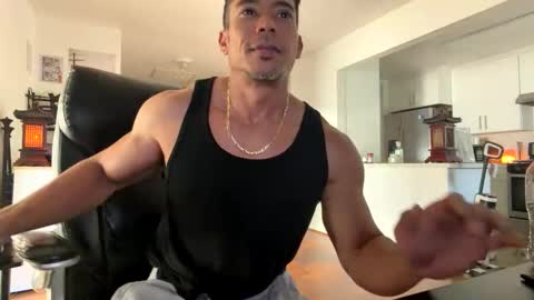 Snapshot of smoothripz chatting on 03/19/26, 12:25 smoothripz online show from 03/19/26, 12:25