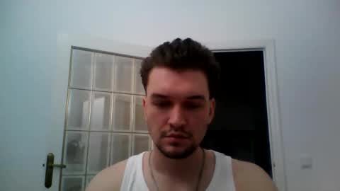 Snapshot of smoqeezy chatting on 05/14/26, 10:38 sugar cube online show from 05/14/26, 10:38