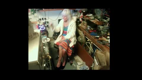 Snapshot of smurfingo99 chatting on 11/09/25, 05:06 mish online show from 11/09/25, 05:06