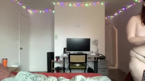 Snapshot of smutship chatting on 11/17/25, 05:41 smutship online show from 11/17/25, 05:41