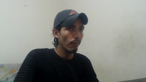 Snapshot of snackontime19 chatting on 06/14/26, 02:20 snackontime19 online show from 06/14/26, 02:20