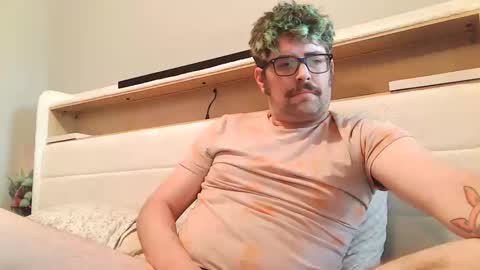 Snapshot of snackonzach chatting on 06/07/26, 12:26 snackonzach online show from 06/07/26, 12:26