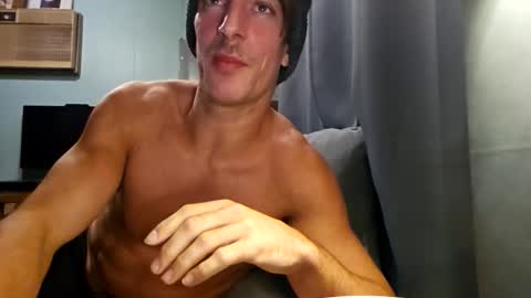 Snapshot of snackyyyy chatting on 02/11/26, 02:49 Snackyyyy online show from 02/11/26, 02:49