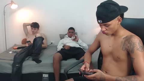 Snapshot of snak_master1 chatting on 09/26/25, 05:50 snak_master1 online show from 09/26/25, 05:50