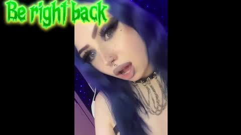 Reeginaaaaa online show from 01/01/25, 02:09