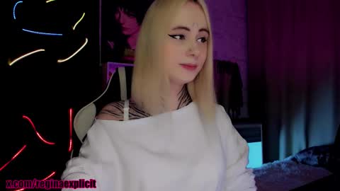 Reeginaaaaa online show from 02/13/26, 09:44