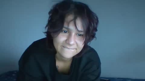 Snapshot of snakedoll_ chatting on 10/24/25, 09:33 snakedoll_ online show from 10/24/25, 09:33