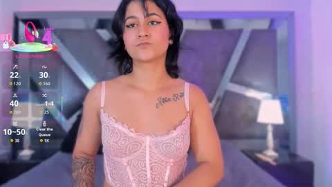 Snapshot of snakemuse chatting on 11/14/25, 05:39 daya online show from 11/14/25, 05:39