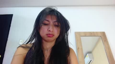 Snapshot of sneakyy_fantasy chatting on 12/13/24, 10:41 Hellen  online show from 12/13/24, 10:41