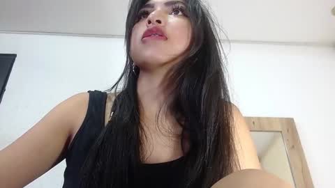Snapshot of sneakyy_fantasy chatting on 01/04/25, 04:12 Hellen  online show from 01/04/25, 04:12