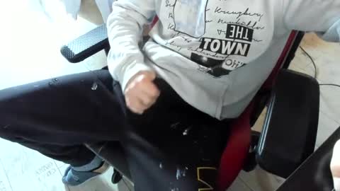 Snapshot of snip1977 chatting on 01/12/25, 11:07 snip1977 online show from 01/12/25, 11:07