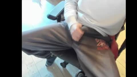 Snapshot of snip1977 chatting on 03/01/25, 04:11 snip1977 online show from 03/01/25, 04:11