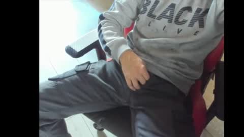 Snapshot of snip1977 chatting on 10/09/25, 11:08 snip1977 online show from 10/09/25, 11:08