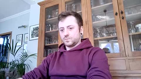 snoecks online show from 03/15/26, 12:33