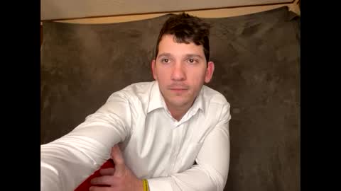 Snapshot of snoochiepoochies chatting on 01/18/25, 08:41 Will Rex online show from 01/18/25, 08:41