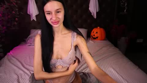 snow_whiteeex online show from 11/01/25, 06:37