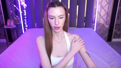 snow_whiteeex online show from 05/02/26, 05:45