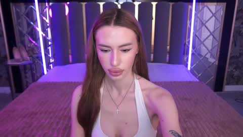 snow_whiteeex online show from 05/07/26, 05:24