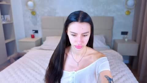 snow_whiteeex online show from 06/04/26, 05:57