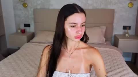 snow_whiteeex online show from 06/29/26, 01:00
