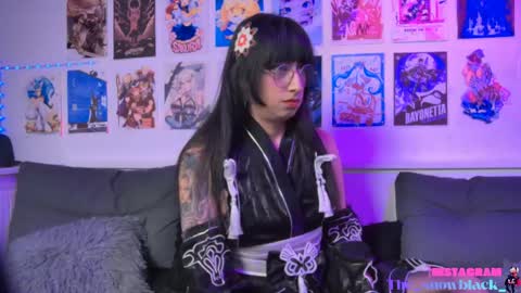 Snow and Bubble online show from 05/08/26, 04:45